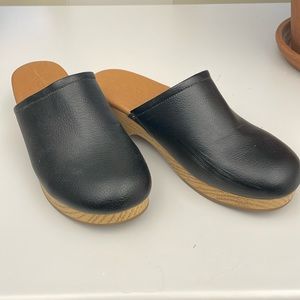 Universal Thread Goods Co. Magnolia Platform Clog Wedge 8